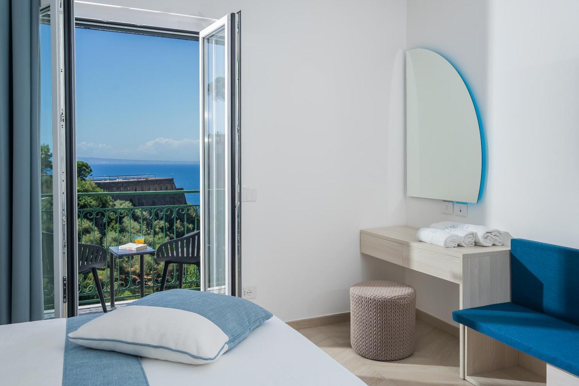 Sea View Deluxe Apartments Vico Equense Exterior foto