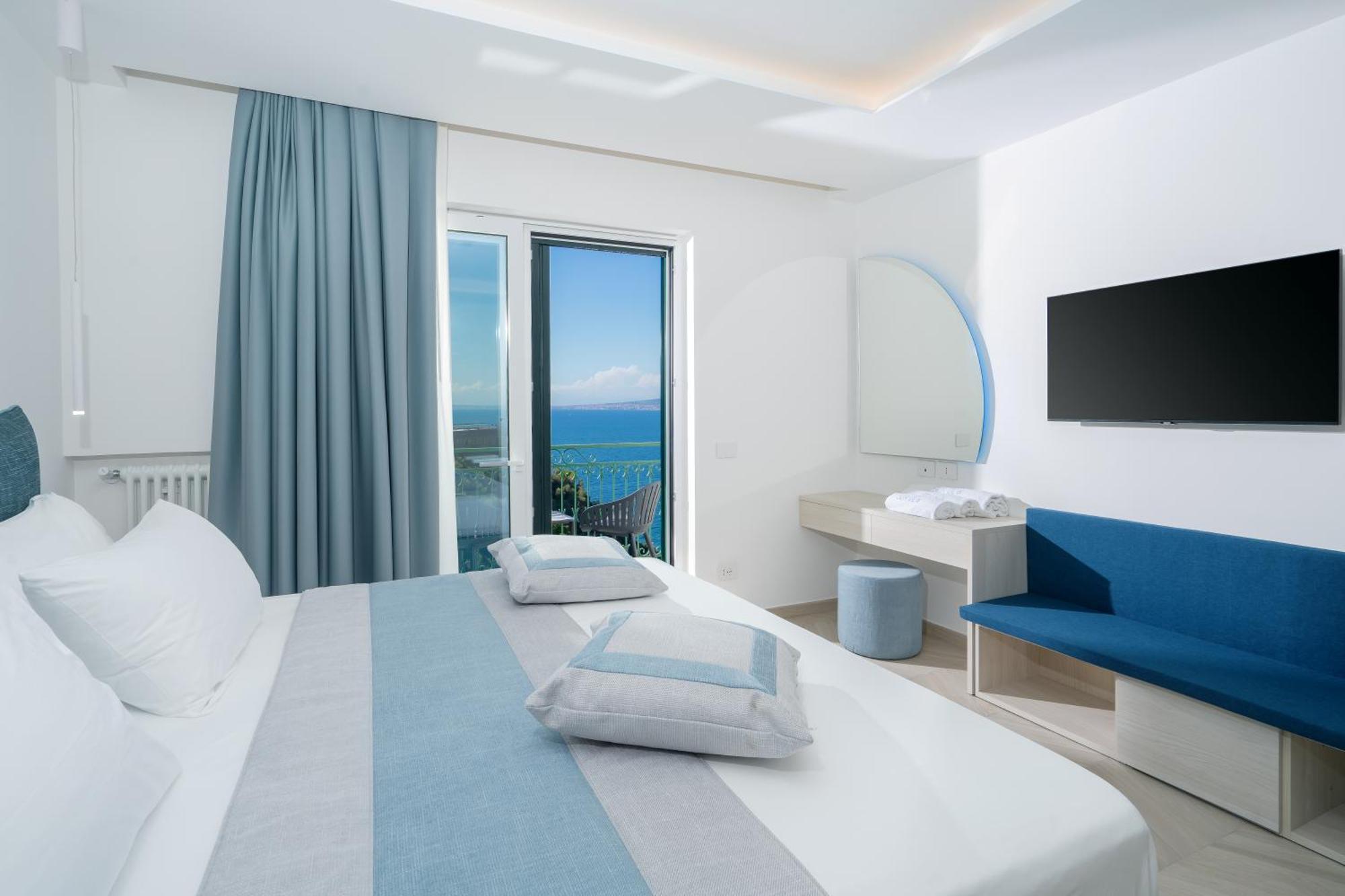 Sea View Deluxe Apartments Vico Equense Exterior foto